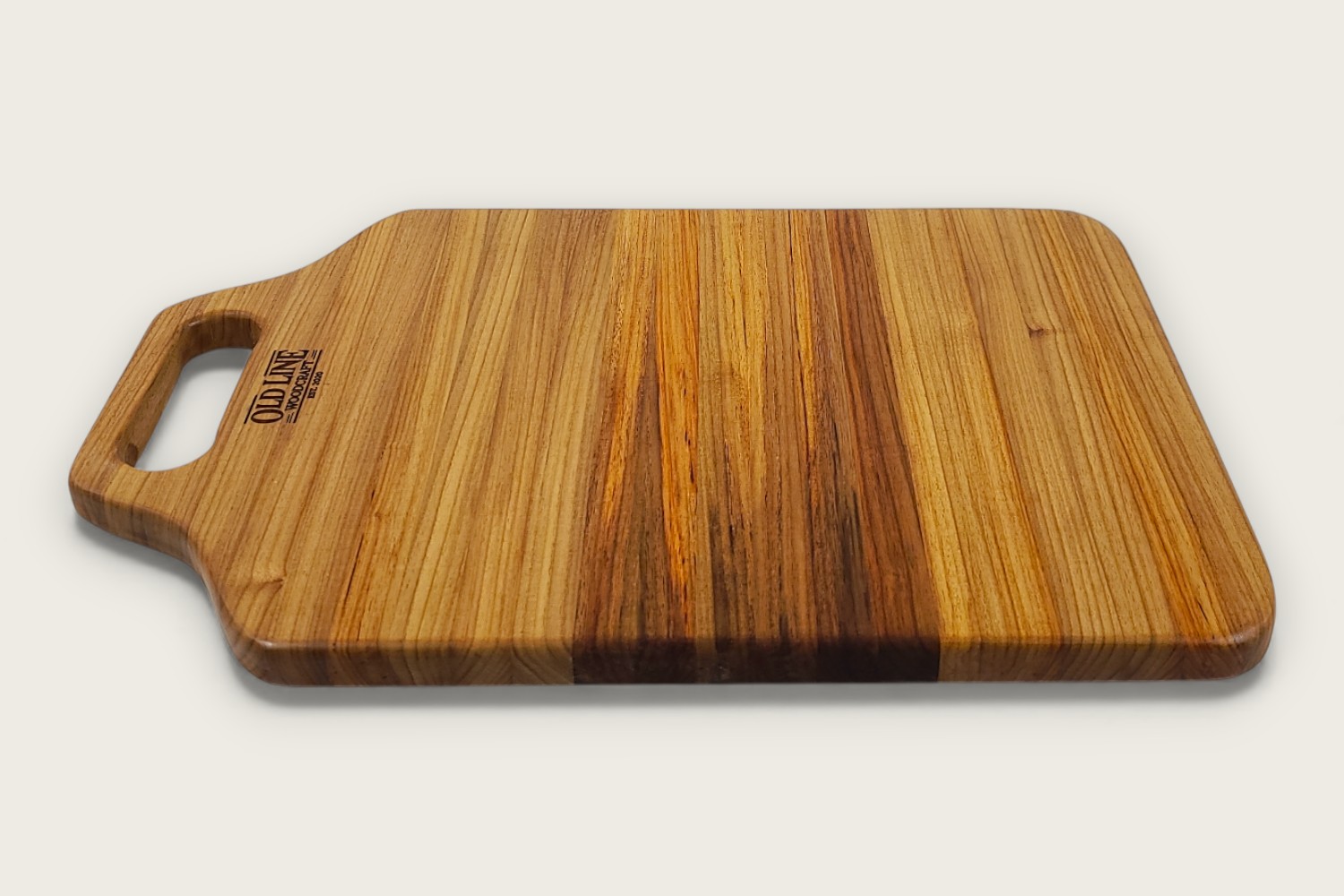 Canarywood Heritage Pro Series Board (#295) with edge grain, vertical pattern, warm tones, and OldLine Bone Handle.